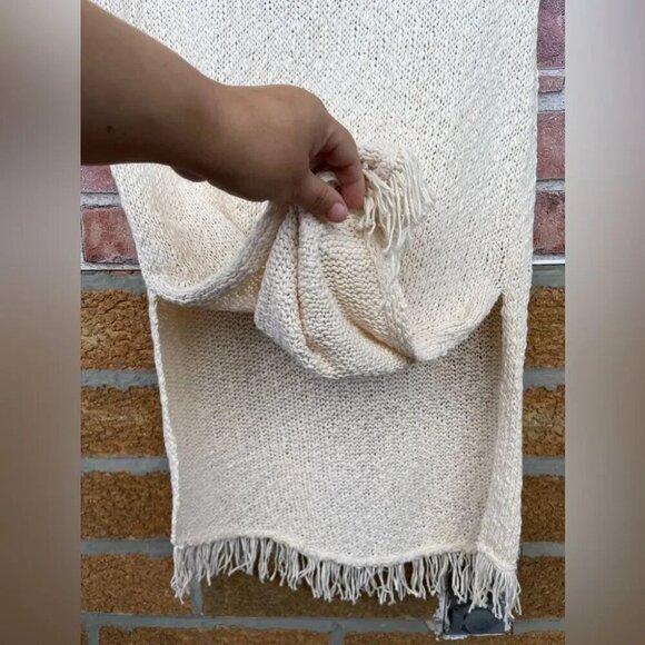 Callahan Fringe Isla Cream Column Dress size small - Picture 7 of 12